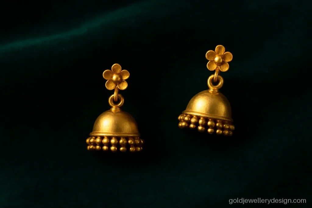 Jimiki design gold 4 gram with a small plain bell and tiny gold beads